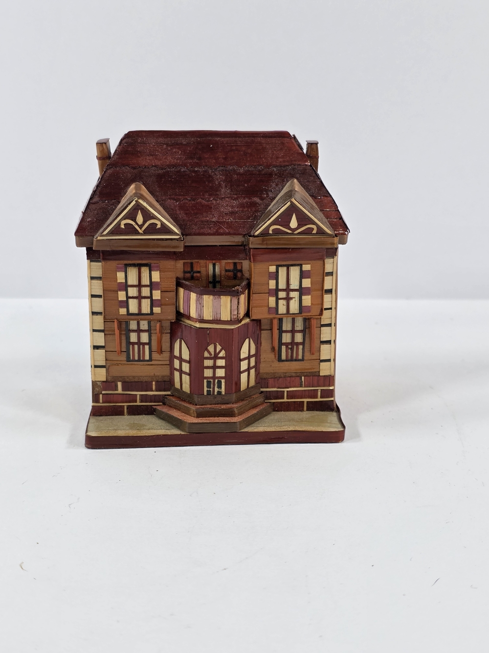 Vintage Miniature Victorian House Trinket Box Straw Marquetry Balsa Duluth Mn